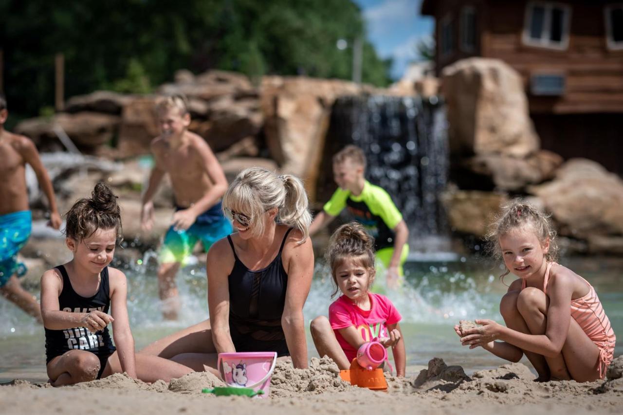 Natura Treescape Resort Wisconsin Dells Luaran gambar
